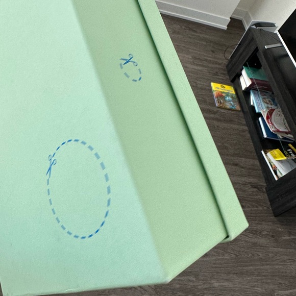 Brand new never worn off white shoes . Reason of selling is size - Picture 7 of 9